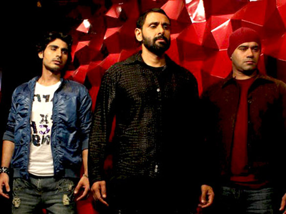 on the sets of sahi dhandhe galat bande