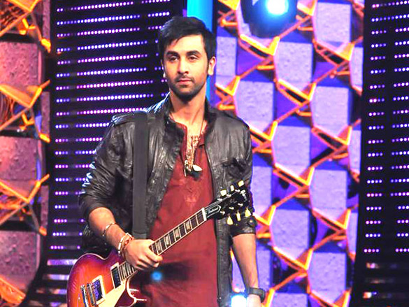 ranbir kapoor on the sets of bigg boss season 5 7