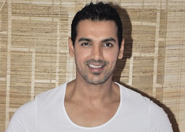 John Abraham and Jonty Rhodes to become business partners