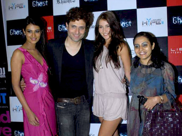 riyaz gangji roped in khushiz to design dresses for film ghost 3