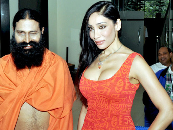 sofia hayat at mahurat of her new film bhai ka maal hai 5