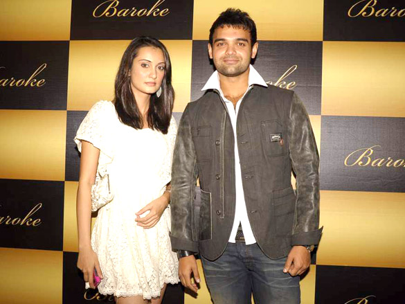 cast of tukkaa fit at baroke lounge launch 13