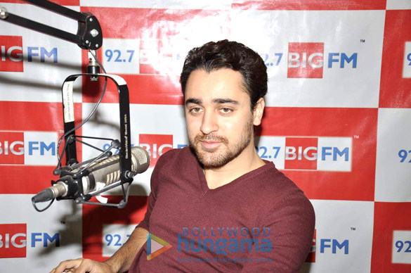 imran promotes matru ki bijlee ka mandola at 92 7 big fm 3