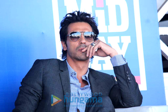 chitrangda and arjun at mid day race 10