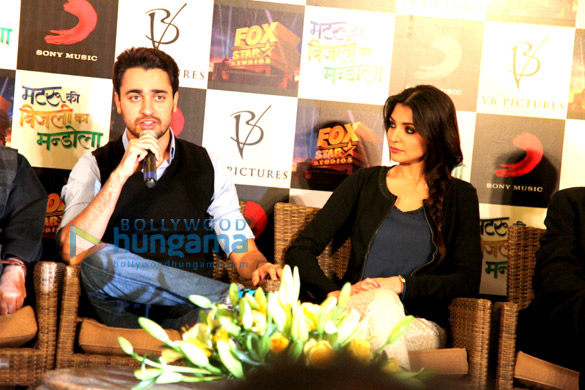 press conference of matru ki bijlee ka mandola 19