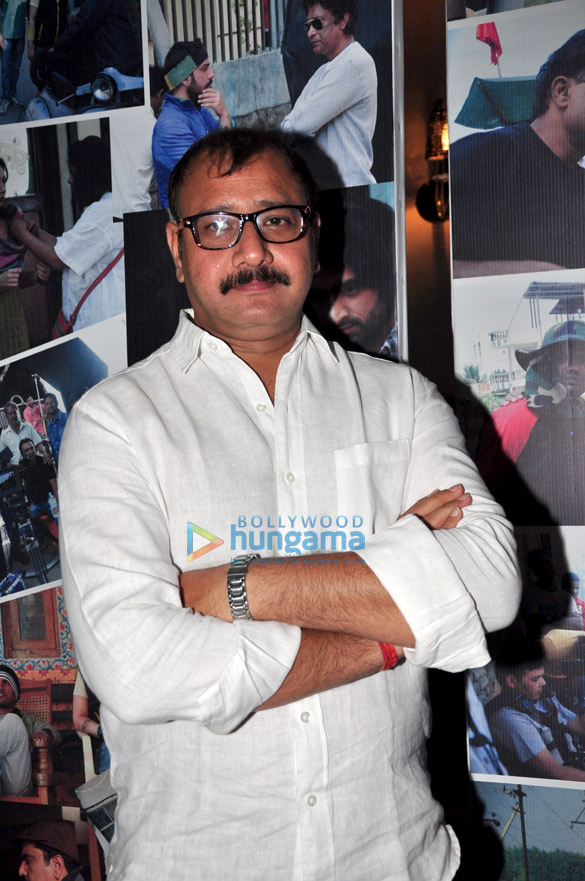 rohit shetty unveils the first look of saare jahaan se mehnga 7