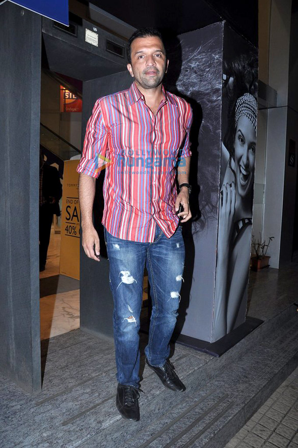 special screening of race 2 46