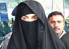 Mallika arrives in burqa to shoot for Dirty Politics