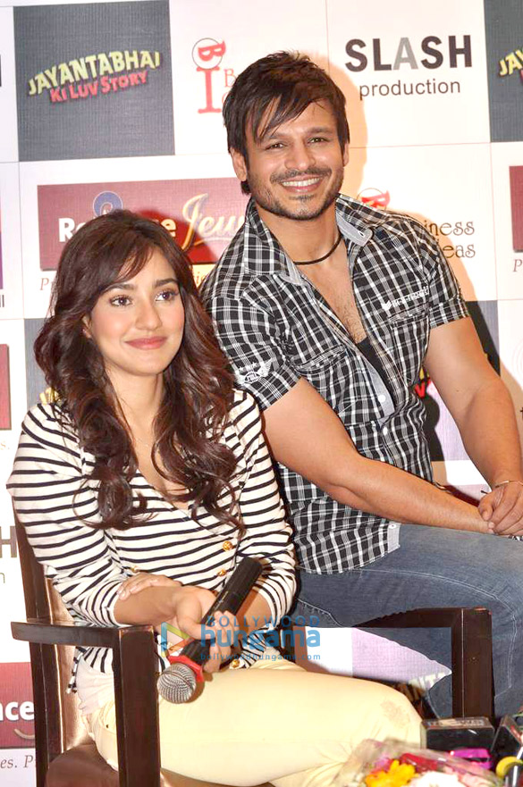 promotions of jayanta bhai ki luv story at r city 18