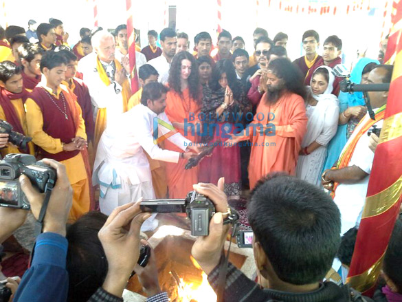 casts of ek thi daayan visit mahakumbh for mahayagya 7