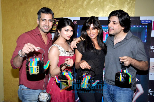 chitrangda prachi at national colleges festival cutting chai 14