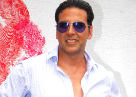 Akshay beats Khans in tax returns
