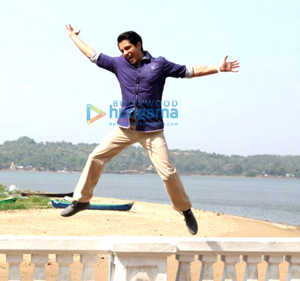 chashme baddoor 77