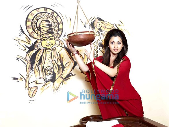 misti mukherjee 17