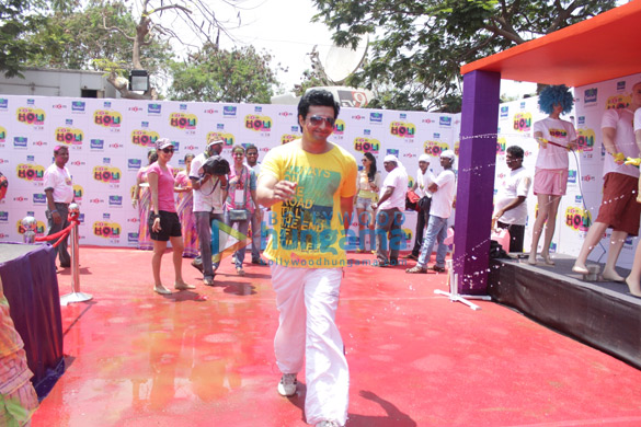 celebs grace zoom holi party 13