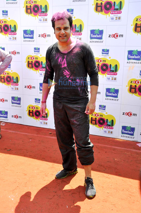 celebs grace zoom holi party 23