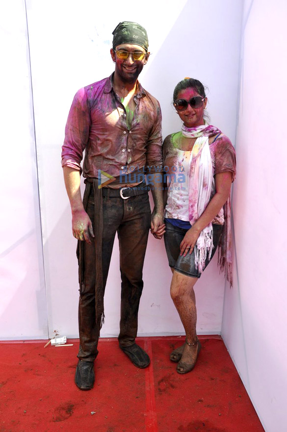 celebs grace zoom holi party 30