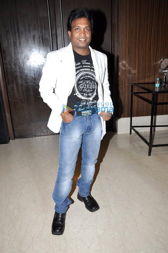 sharman soha javed at war chod na yaar press meet 9