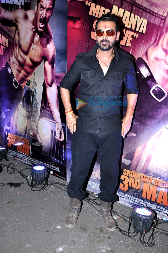 launch of the song ala re ala from shootout at wadala 8