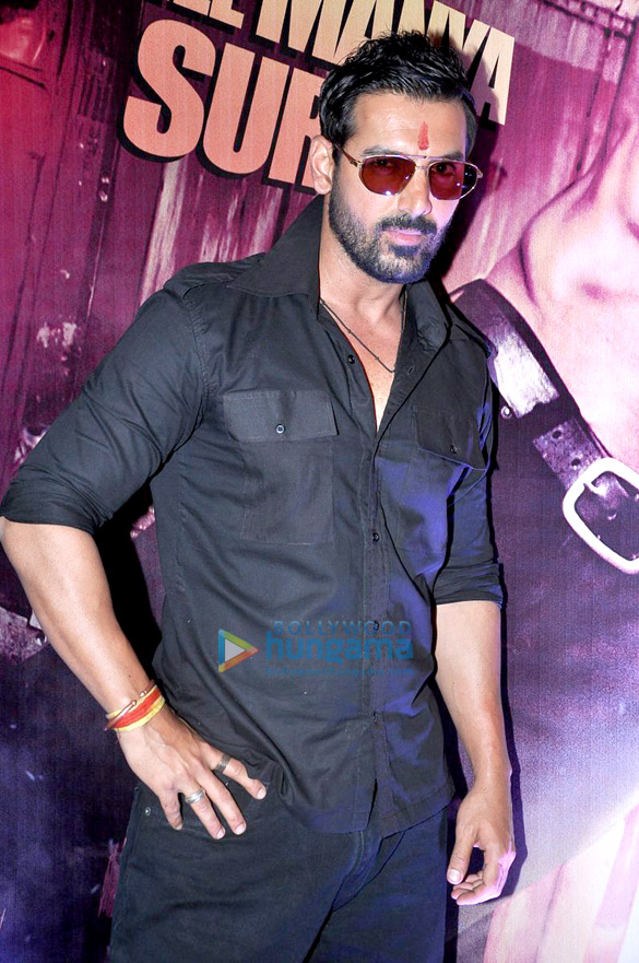 launch of the song ala re ala from shootout at wadala 9