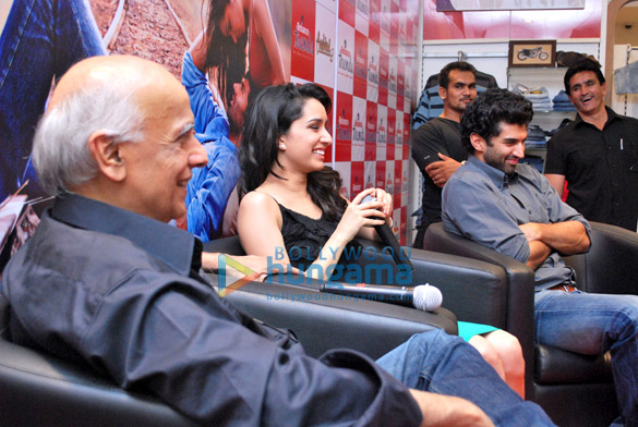 promotions of aashiqui 2 in ahmedabad 9