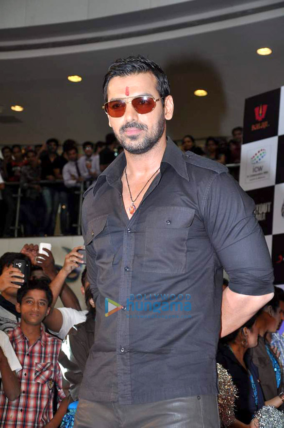 john anil tusshar promote shootout at wadala at infinity mall malad 9