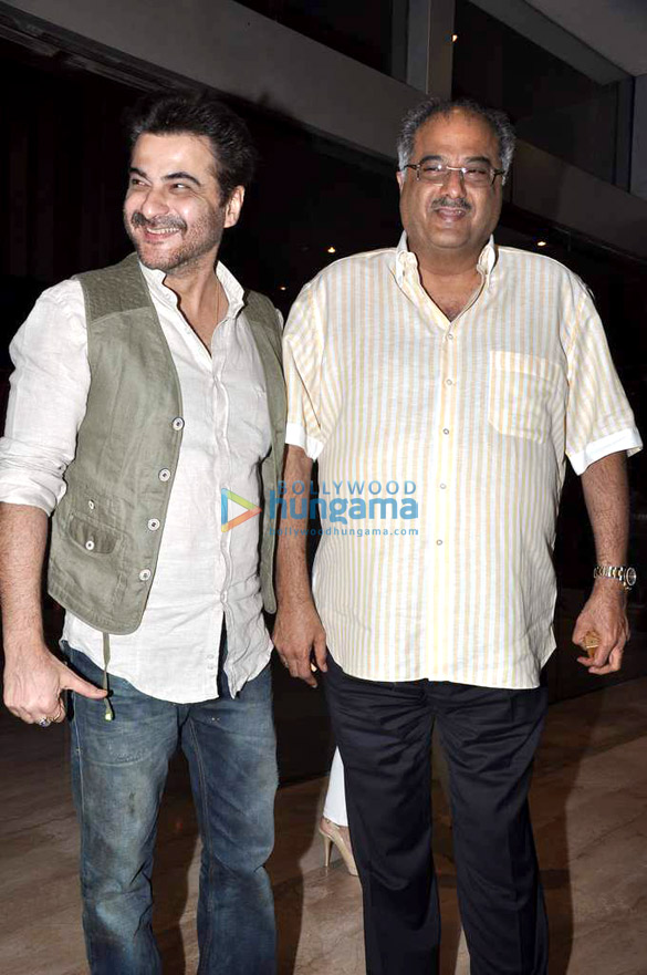 anil kapoors screening of shootout at wadala for his family 8