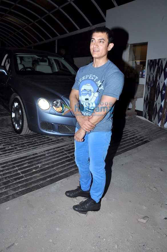 aamir khan watches bombay talkies 11