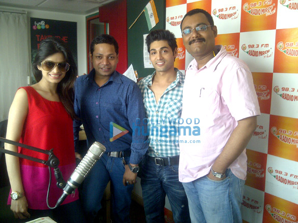 cast of i dont luv u promote their film in patna 9