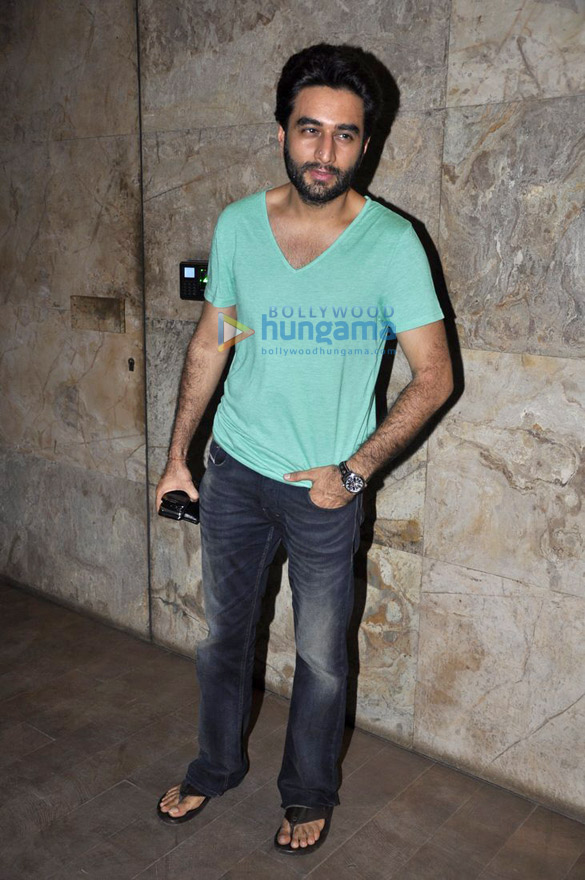 celebs grace special screening of gippi 14