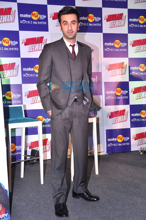 ranbir kapoor promotes yeh jawaani hai deewani at the makemytrip event 6