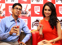 Shraddha Kapoor launches CCD’s Crunchy Frappe Shraddha Kapoor launches CCD’s Crunchy Frappe