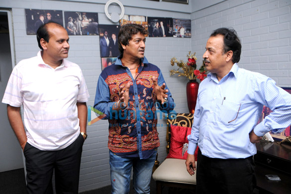 shreya ghosal at the song recording of janta vs janardan bechara aam aadmi 4