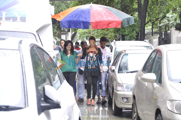 vidya balan promotes ghanchakkar on the sets of did super moms 13