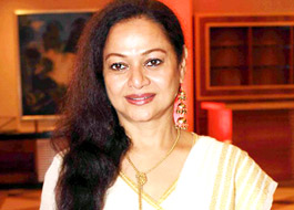 Zarina Wahab meets Jiah’s mother