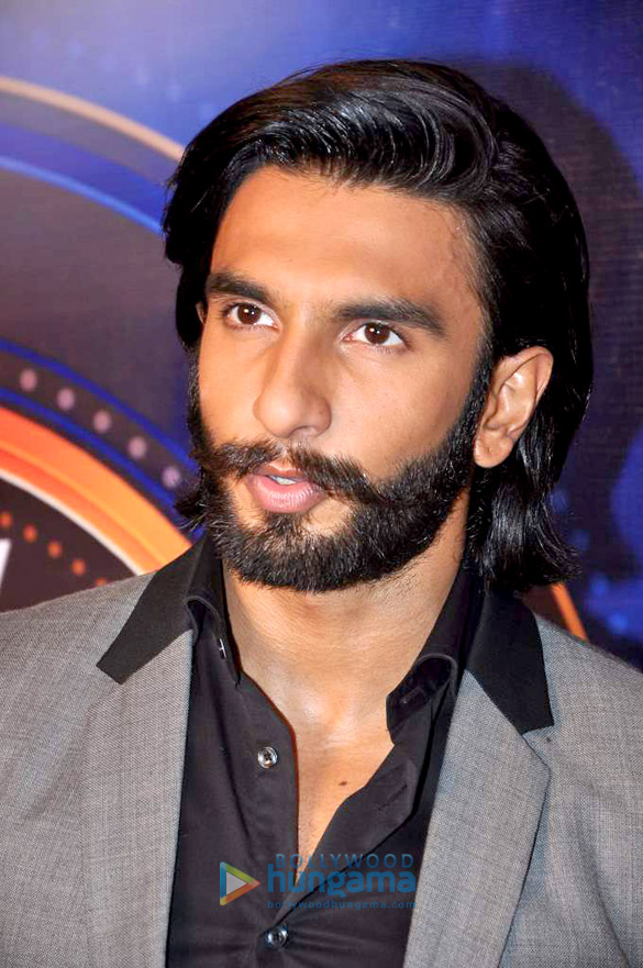 sonakshi ranveer promote lootera on indias dancing superstar 6