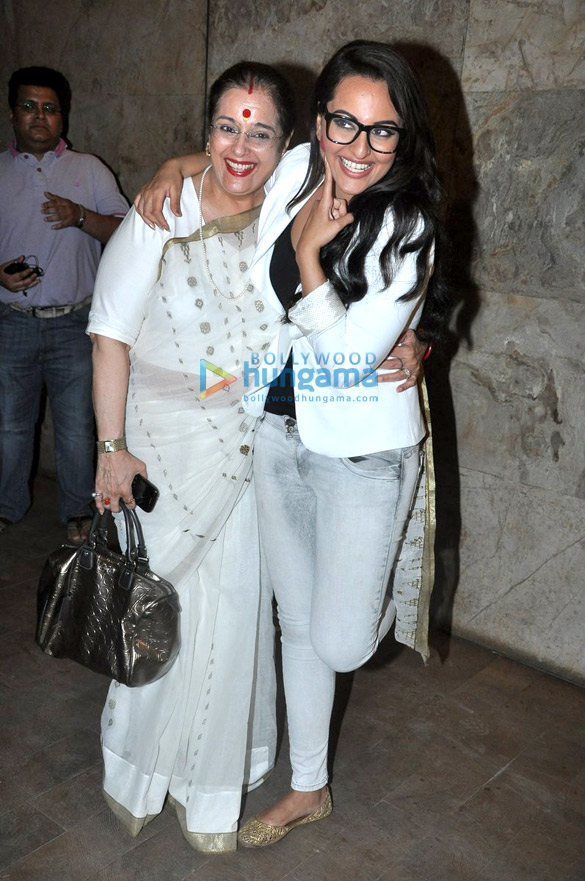 special screening of lootera hosted by sonakshi sinha 5
