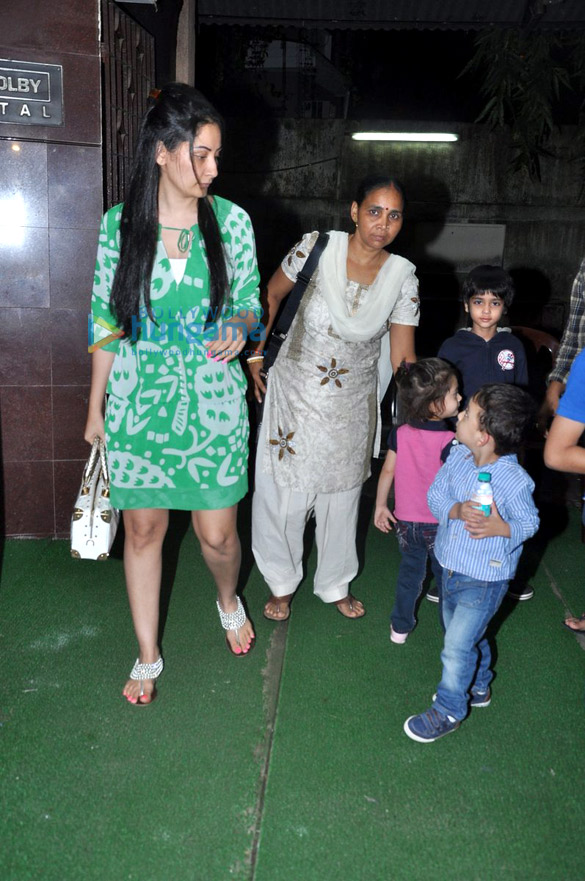 manyata watches policegiri with her kids 2