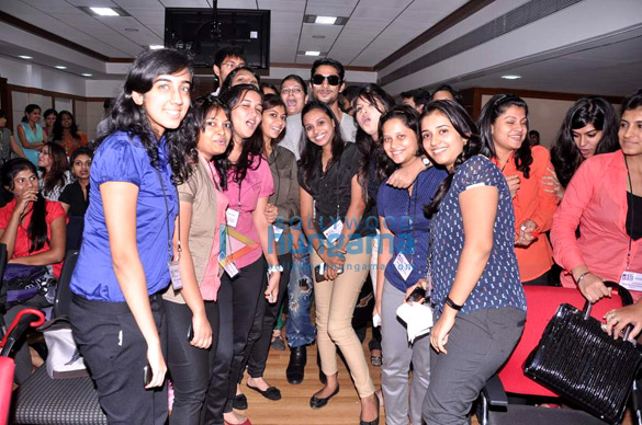 promotions of the film issaq at mumbai college 3