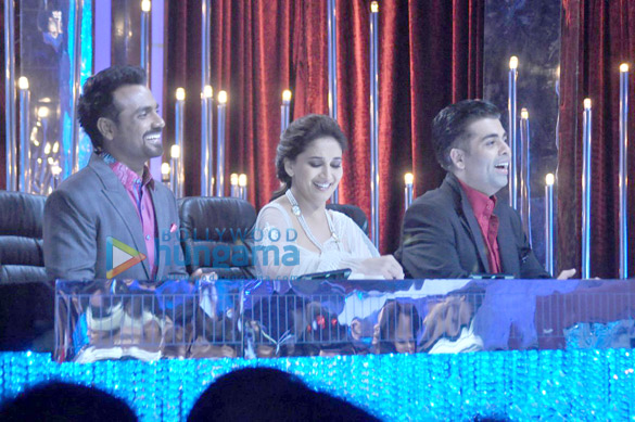 arjun rampal promotes d day on jhalak dikhhla jaa 4