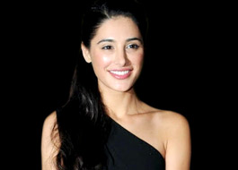 Nargis injured during item song shoot