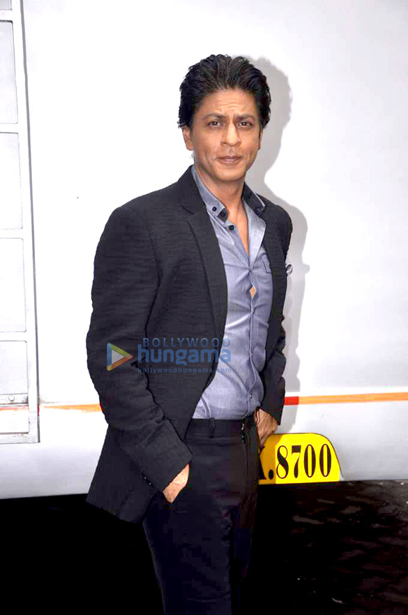 shahrukh deepika promote chennai express on madhubala ek ishq ek junoon 15