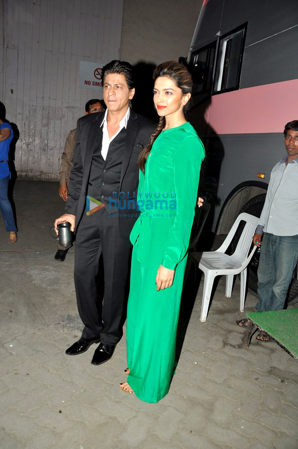 shahrukh deepika at chennai express promotions 2