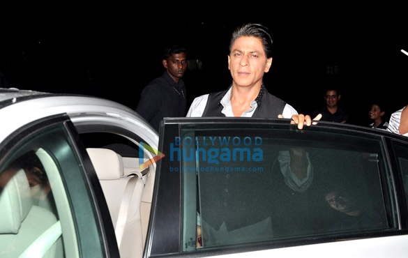 shahrukh deepika rohit snapped at chennai express promotions 9