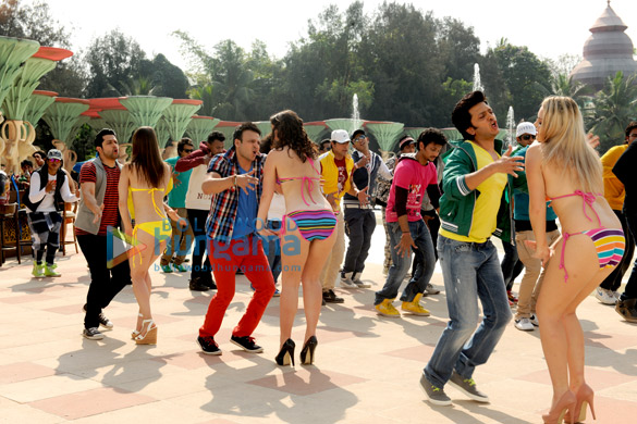 grand masti 54