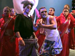 Lungi Dance – The Thalaiva Tribute Featuring Honey Singh
