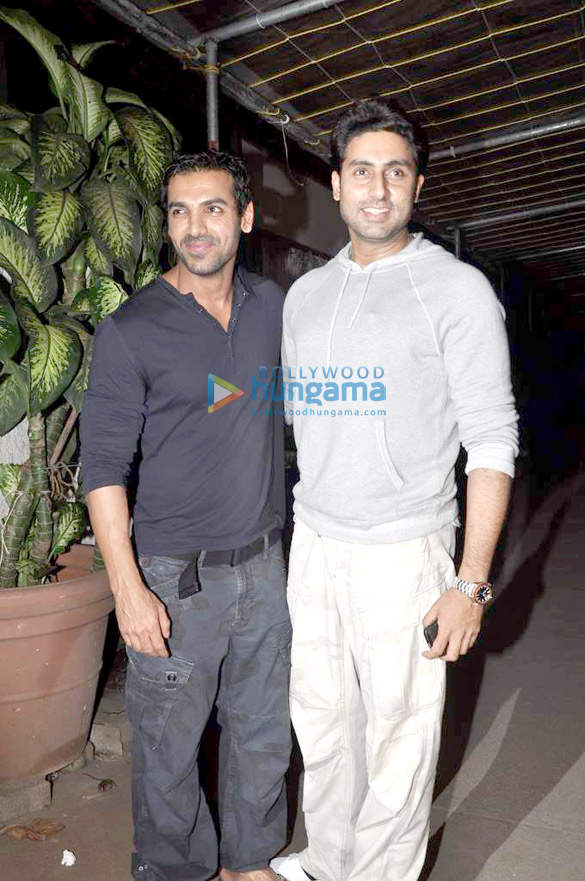 abhishek john uday nargis at the screening of madras cafe 7