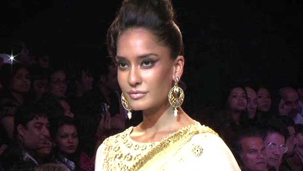 Lisa Haydon-Yaami Gautam At Day 1 Of ‘Fashion Week 2013’