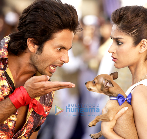 phata poster nikhla hero 74