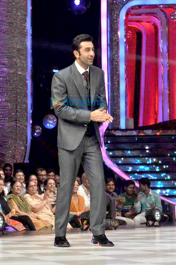 promotions of besharam on jhalak dikhhla jaa 13